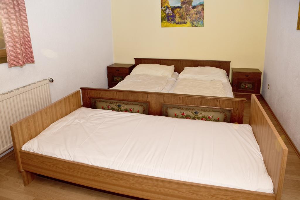 Hotel Altes Almhaus Maria Lankowitz Zimmer foto