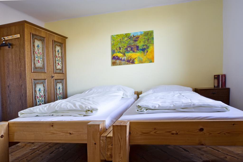 Hotel Altes Almhaus Maria Lankowitz Zimmer foto