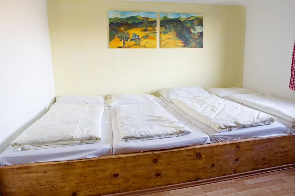 Hotel Altes Almhaus Maria Lankowitz Zimmer foto